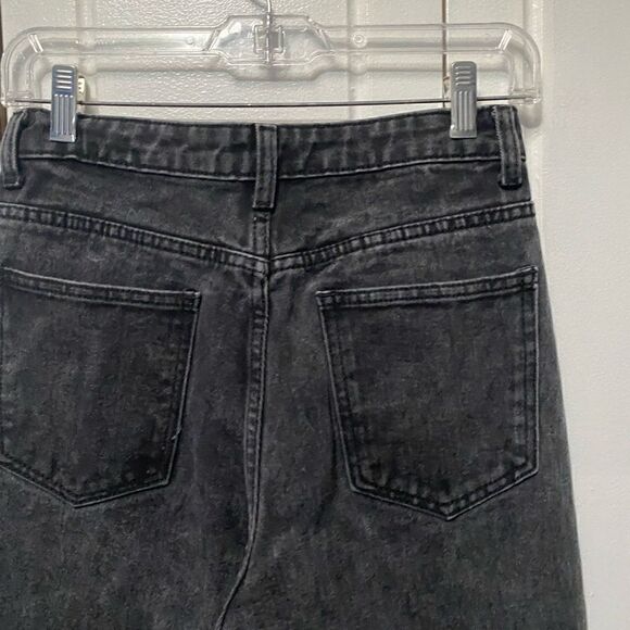 PrettyLittleThing Black High Rise Mom Jeans Size 4 - Picture 5 of 7